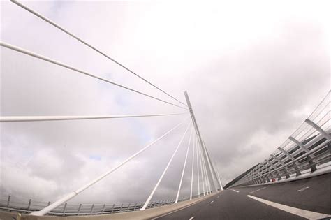 Millau Bridge – Facts and History of Millau Viaduct in France