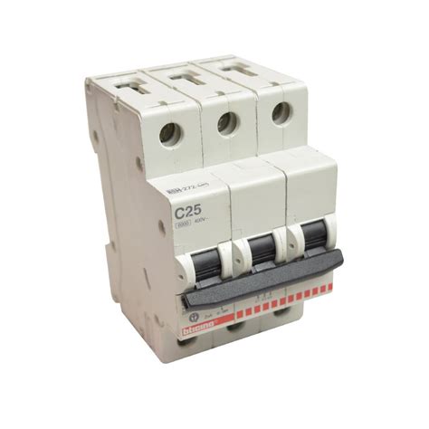 Interruptor termomagnético 3x25A 10 6kA 220 400V tipo C DIN BTDIN