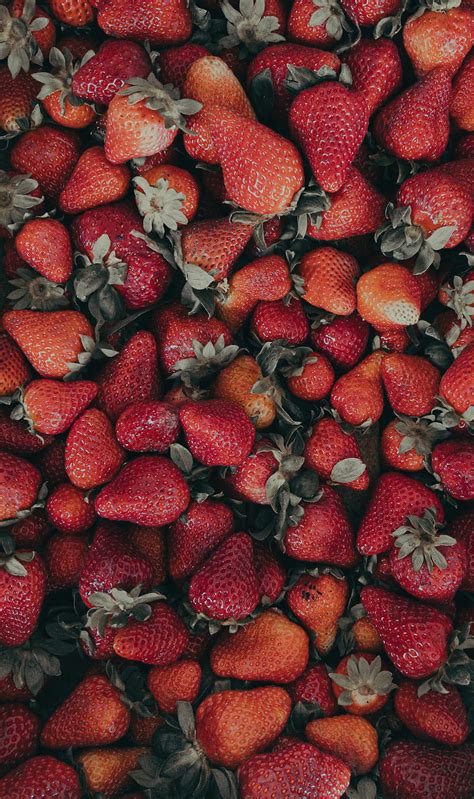 Strawberries Red Ripe Berries Fresh Hd Phone Wallpaper Peakpx