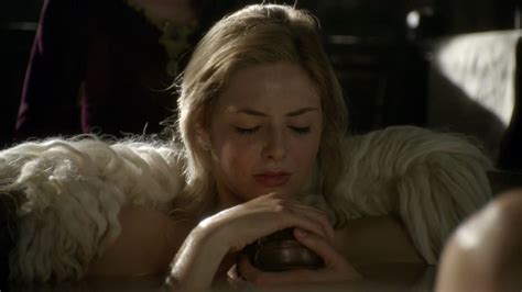 1x03 Guinevere Camelot 2011 Image 23286615 Fanpop