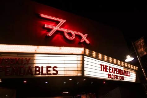 Police Responding To ‘riots On ‘the Hill In Boulder Outside Of Fox