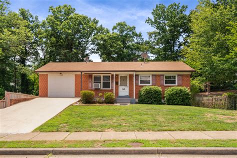 14220 Bismark Ave Woodbridge Va 22193 Staircase Photography