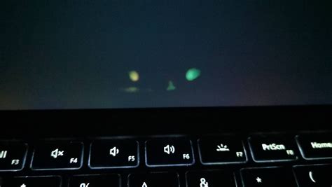 Huge dead pixels/blotches SP 2017 : Surface