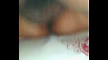 Filmando o negão fudendo e gosando na esposa branquinha XVIDEOS