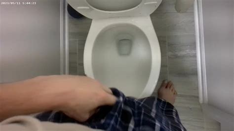 从我的睡衣里撒尿 Pornhub Gay