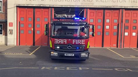 H Lfb Wallington Reserve Pl Turnout Station Tones Youtube