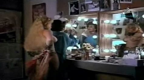 Naked Blanca Nieves In Pasaporte A La Muerte