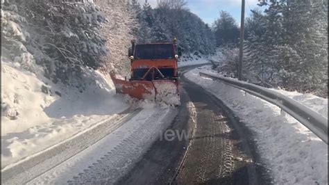 Moti I Acart Dhe Ngricat N Rrug Arrsh Qarkullimi Vijion Pa Probleme