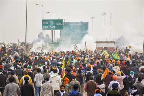 Farmers Protest Farmers Protest Haryana Extends Mobile Internet