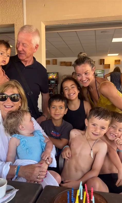 Strictly S Helen Skelton Shares Bikini Snap As She Soaks Up Sun In Lavish Holiday Pictures The