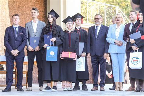 Ochotnicze Hufce Pracy U Matki Bo Ej Liche Skiej Sanktuarium W Licheniu