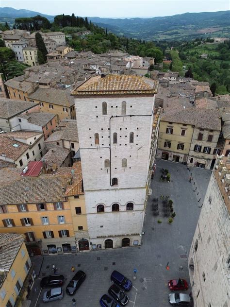 Torre Del Palazzo Dei Priori Di Todi Cantiere Da Mila Euro