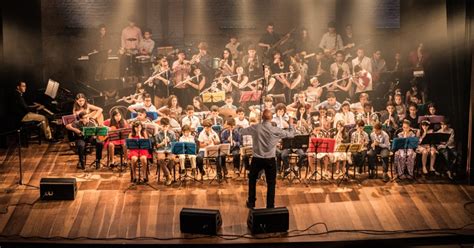 Funda O De Arte De Niter I Orquestra La Salle Abel Se Apresenta No