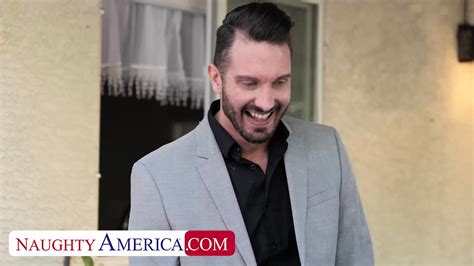 Jasmine Wilde Skinny Dips In Neighbor S Hot Tub And Gets Caught Masturbating Juliana Grandi