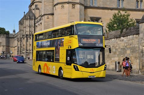 Oxford Bus Co 684 684 Is Seen In St Aldates Oxford Aug Richard