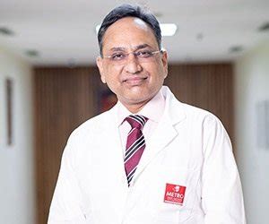 Dr Neeraj Jain Cardiologist Cardiac Surgeon Interventional Cardiology