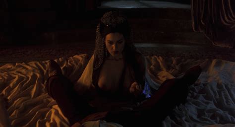 Monica Bellucci Bram Stokers Dracula Moviessexscenes