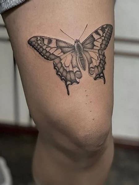 Tatuaggi sulla coscia per gli uomini una collezione dei più cool