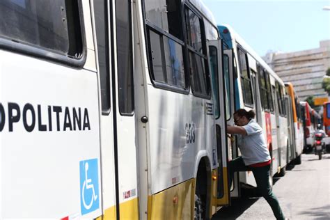 Oito linhas de ônibus têm mudança provisória de itinerário em Olinda