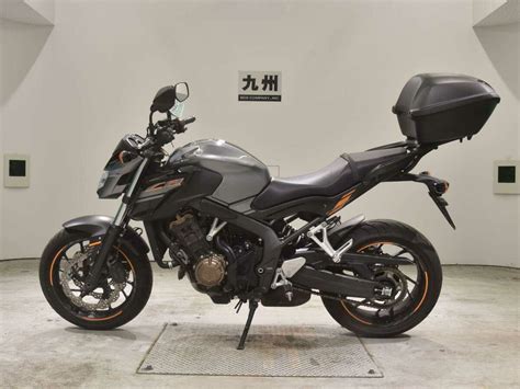 Купить б у Honda CB 650F инжектор 6 передач в Москве серый naked bike 2017 года по цене 799 000