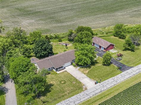 Ranch Home On 1 67 Acres For Sale In Morris IL Grundy County Farm