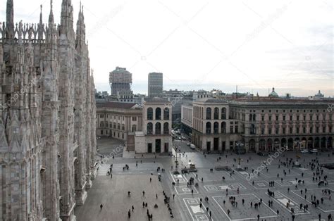 Aerial view of Piazza del Duomo - Milan — Stock Photo © moreno.soppelsa ...