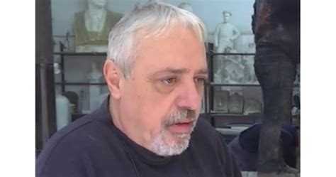 Скулпторът Борис Борисов, изваял губернатора на Източна Румелия: Гаврил ...