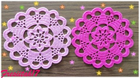 Pequeño tapete de 10 hileras tejido a crochet diámetro aprox 20cm