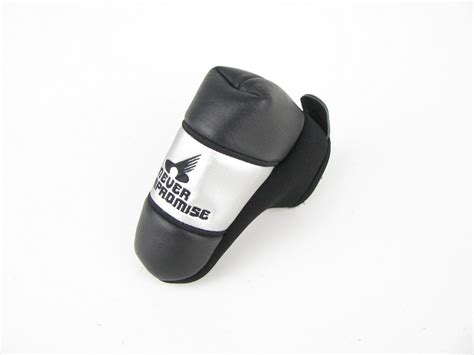 Never Compromise BLADE Putter Headcover PULLOVER - Clubs n Covers Golf