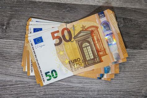 Fajo De Billetes De 50 Euros Con Alfiler Fajos De Billetes Billetes