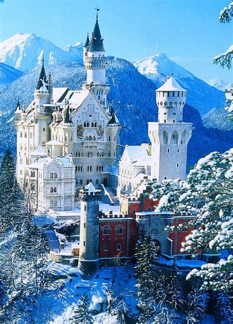 Mad King Ludwig castle in Bavaria | MATTHEW'S ISLAND