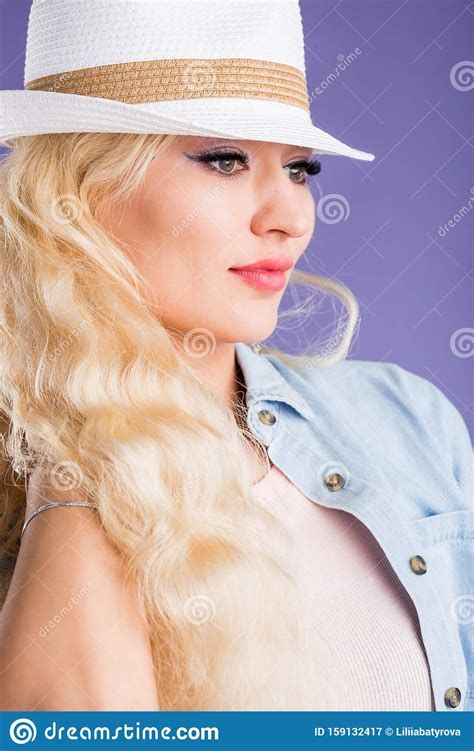 Blonde Woman In Straw Hat Stock Image Image Of Full 159132417