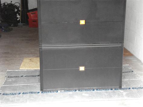 Photo JBL SRX728S : JBL Pro SRX728S (#87753) - Audiofanzine