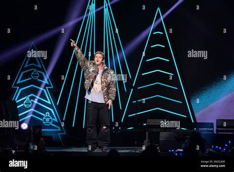 Washington Dc December Lauv Performs During Hot S Iheartradio Jingle Ball On