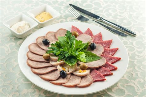 Холодные блюда и закуски. : Закуски из курицы