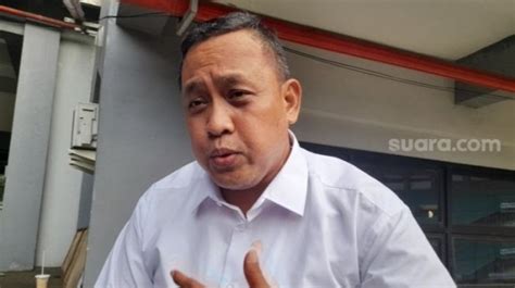 Profil Tri Adhianto Plt Wali Kota Bekasi Yang Cabut Izin Acara Anies