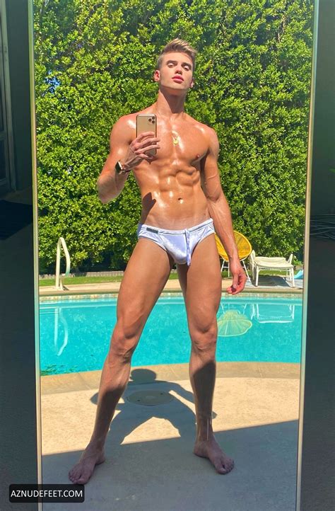 LUCAS DELL Feet - AZNudeFeet Men
