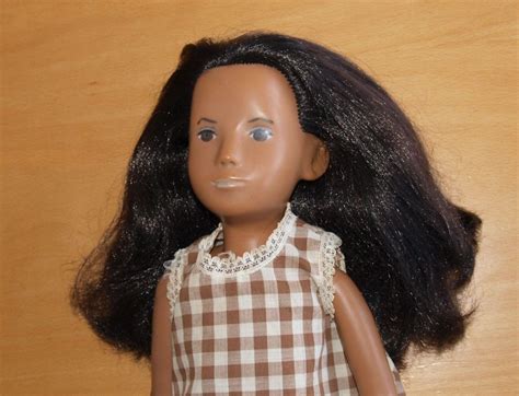 Close Up Of The Early Brunette Sasha No Eyelashes Brunette Sashas Eyelashes