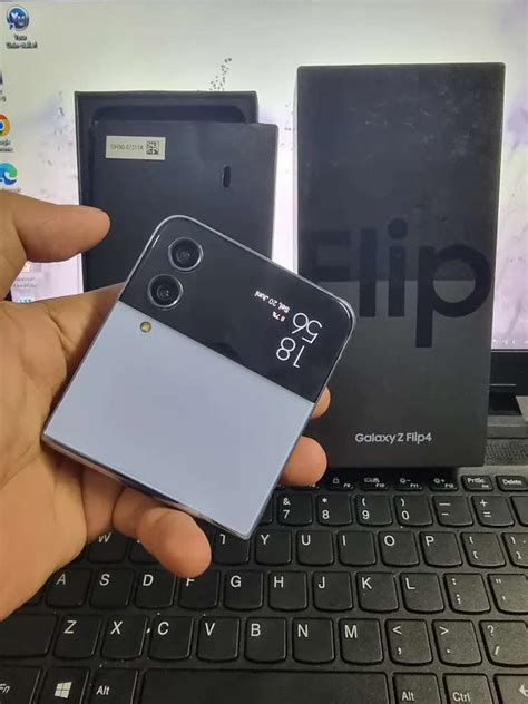 SAMSUNG GALAXY Z FLIP 4 RAM 8 256GB Second Original Resmi Sein Indo