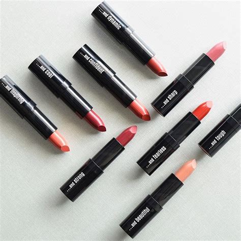 Son Thỏi Lì Silkygirl Mượt Môi 04 Foxy Màu Đỏ Nude Hasaki vn