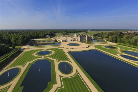 André Le Nôtres French style garden Château de Chantilly