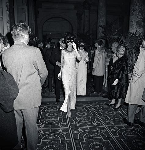 Truman Capote S Swans Lee Radziwill Babe Paley Slim Keith More