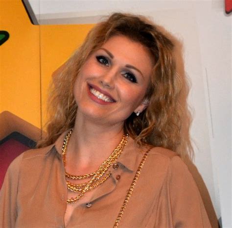 Fetele De La Blondy Din Nou Fata In Fata Andreea Banica A Eclipsat O