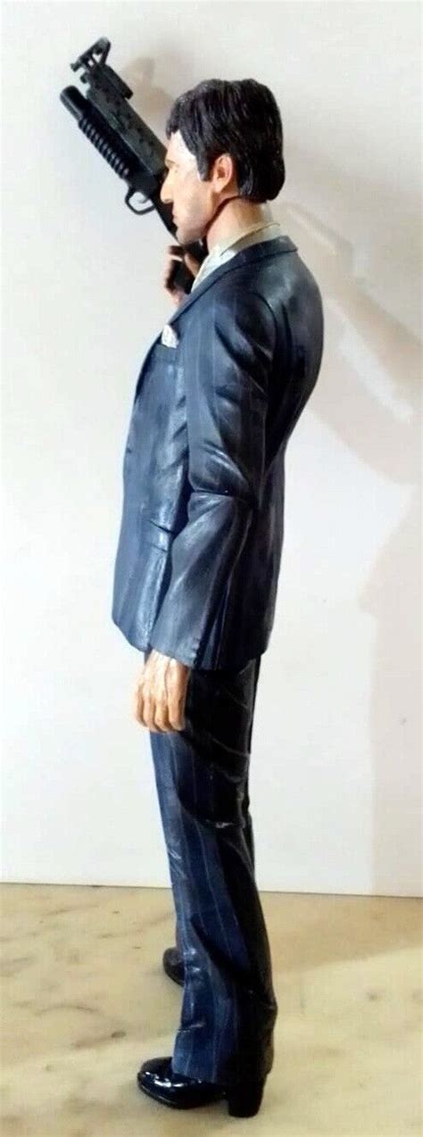 LARGE 18 47 Cm Action Figure SCARFACE AL PACINO TONY MONTANA NECA 2006