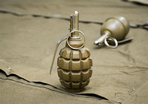 Боевая граната ф1: Макет гранаты Ф1 купить. В страйкбольном магазине ...