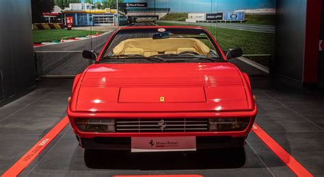 Ferrari Al Museo Di Maranello Mostra Per 50 Anniversario Pista