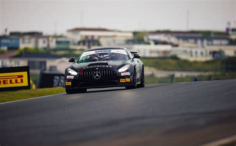 Bestzeit F R Denis Bulatov Im Zweiten Training Von Zandvoort Adac Gt