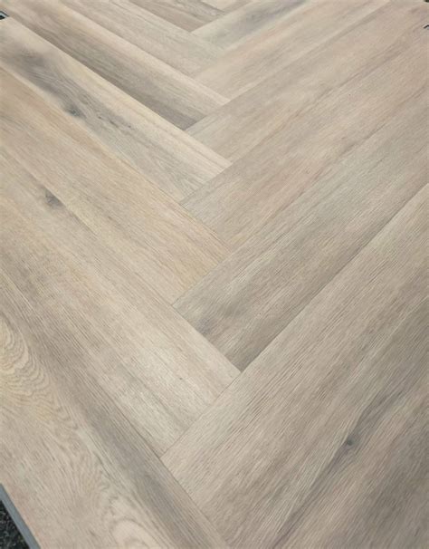 Camaro Naked Blond Oak SPC Herringbone 3 7sqm FTD Laminate