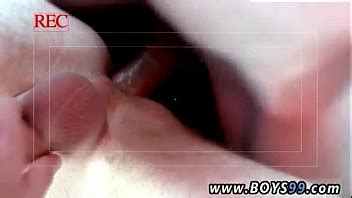 Descarga móvil de twinks gay recogido golpeado y abandonado XVIDEOS