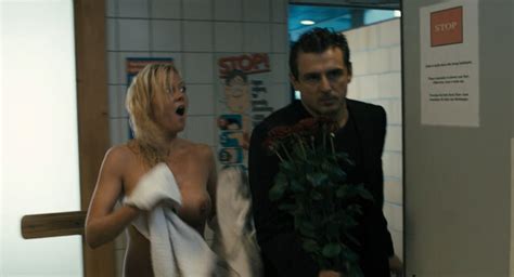 Nude Video Celebs Tuva Novotny Sexy No Time For Love Simon Malou